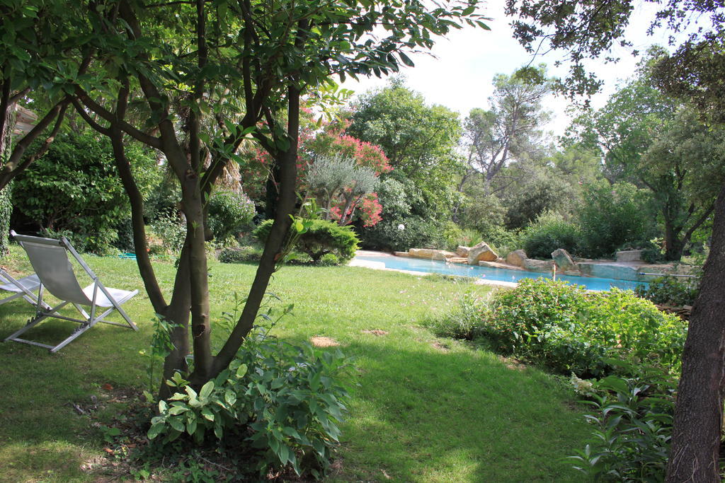 Bed and Breakfast La Bousquatiere Piolenc Zewnętrze zdjęcie